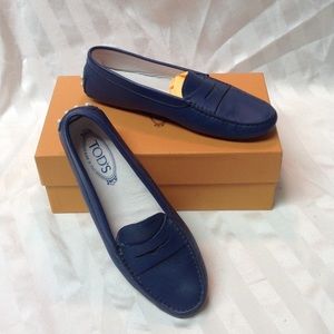 Tod's driver loafer in blue calf leather